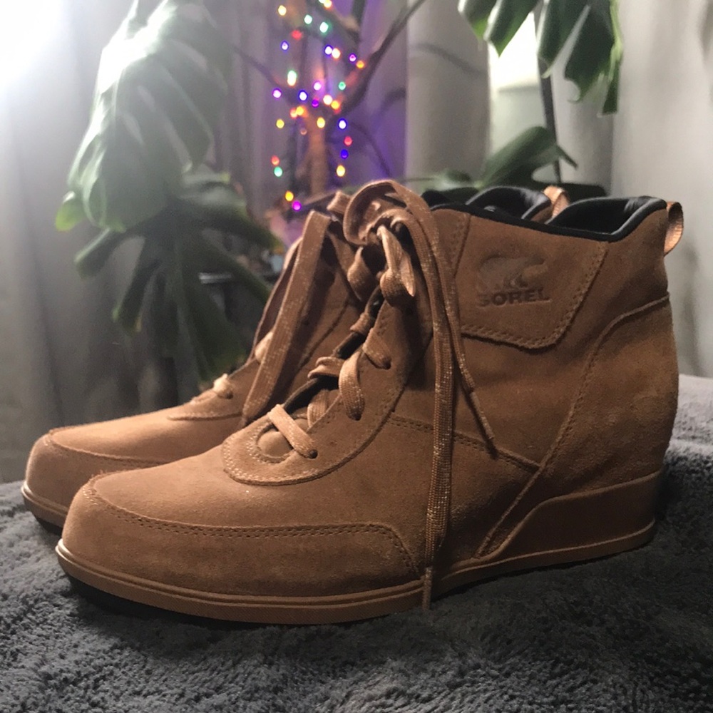 LikeNEW! Sorel Women's Suede Wedge Sneaker Boot - Brown